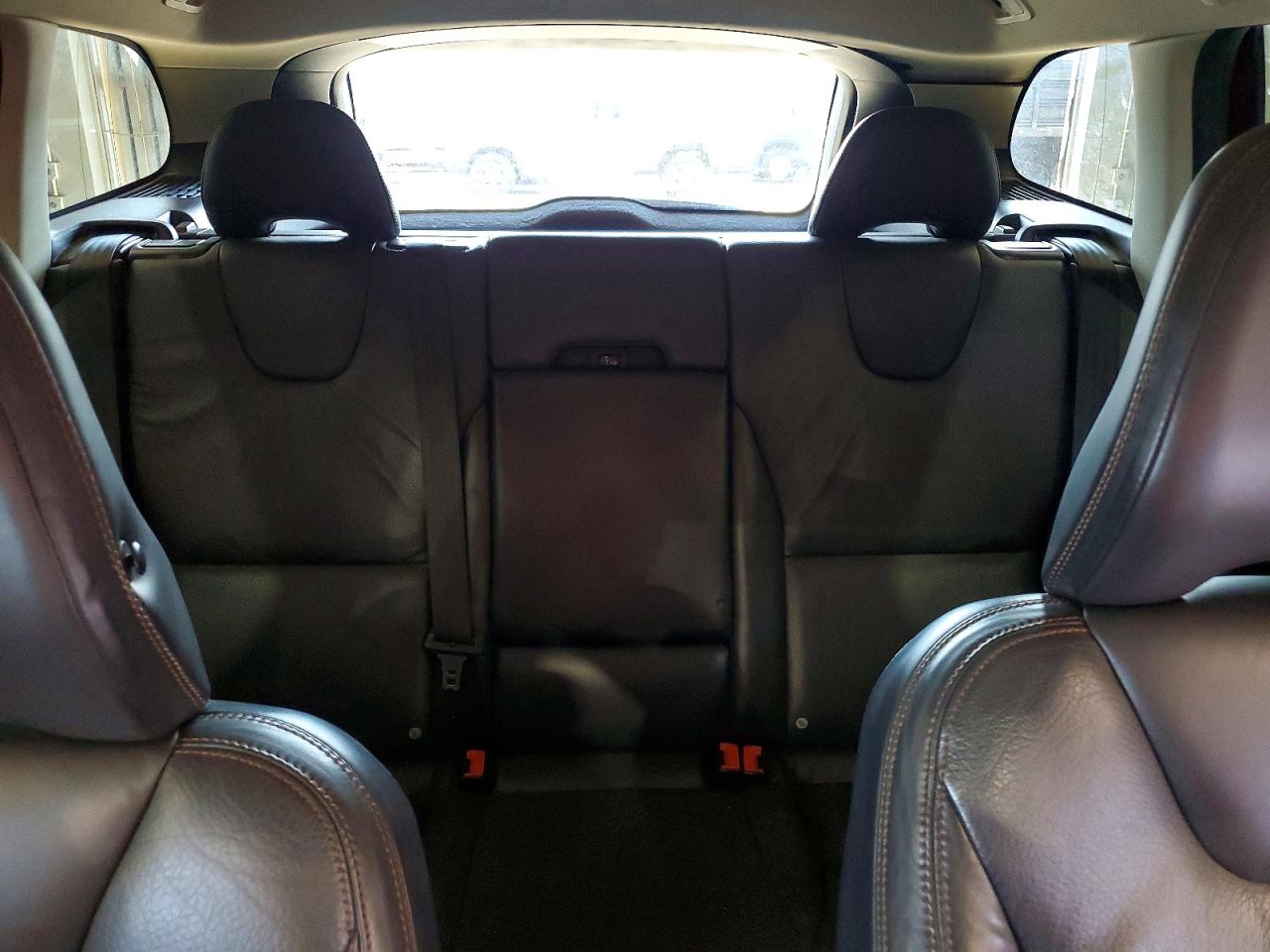 2010 VOLVO XC60