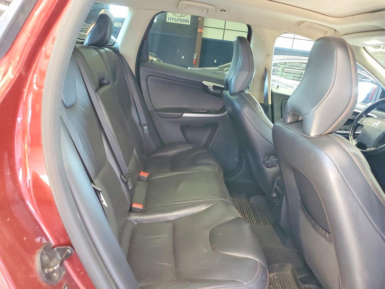 2010 VOLVO XC60