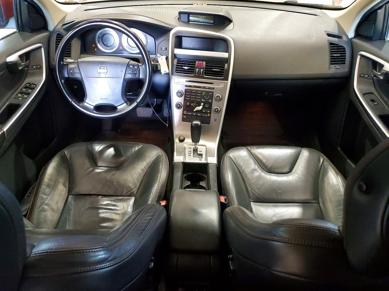 2010 VOLVO XC60