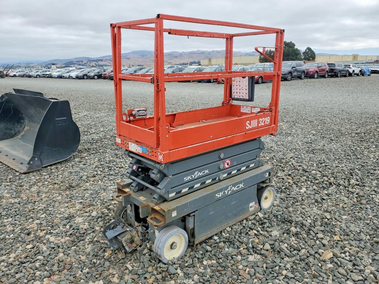 2018 SKYJACK INDUSTRIAL