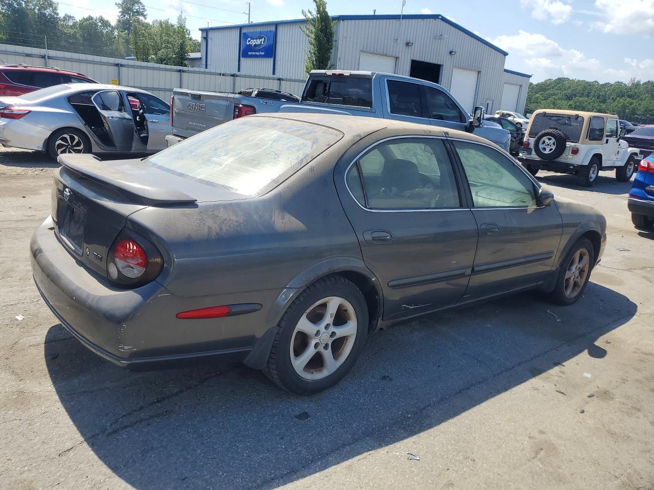 2000 NISSAN MAXIMA