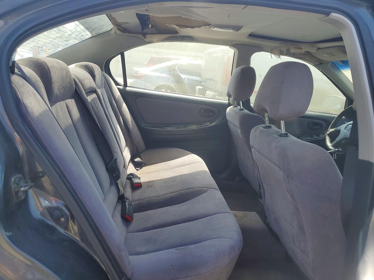 2000 NISSAN MAXIMA