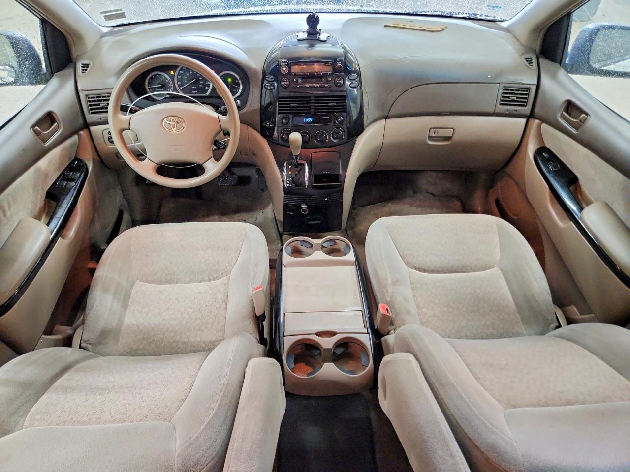 2005 TOYOTA SIENNA