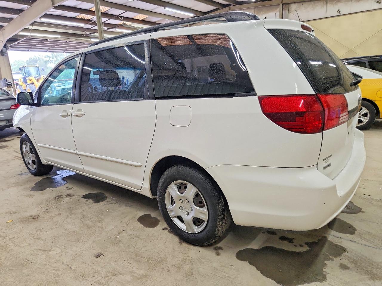 2005 TOYOTA SIENNA