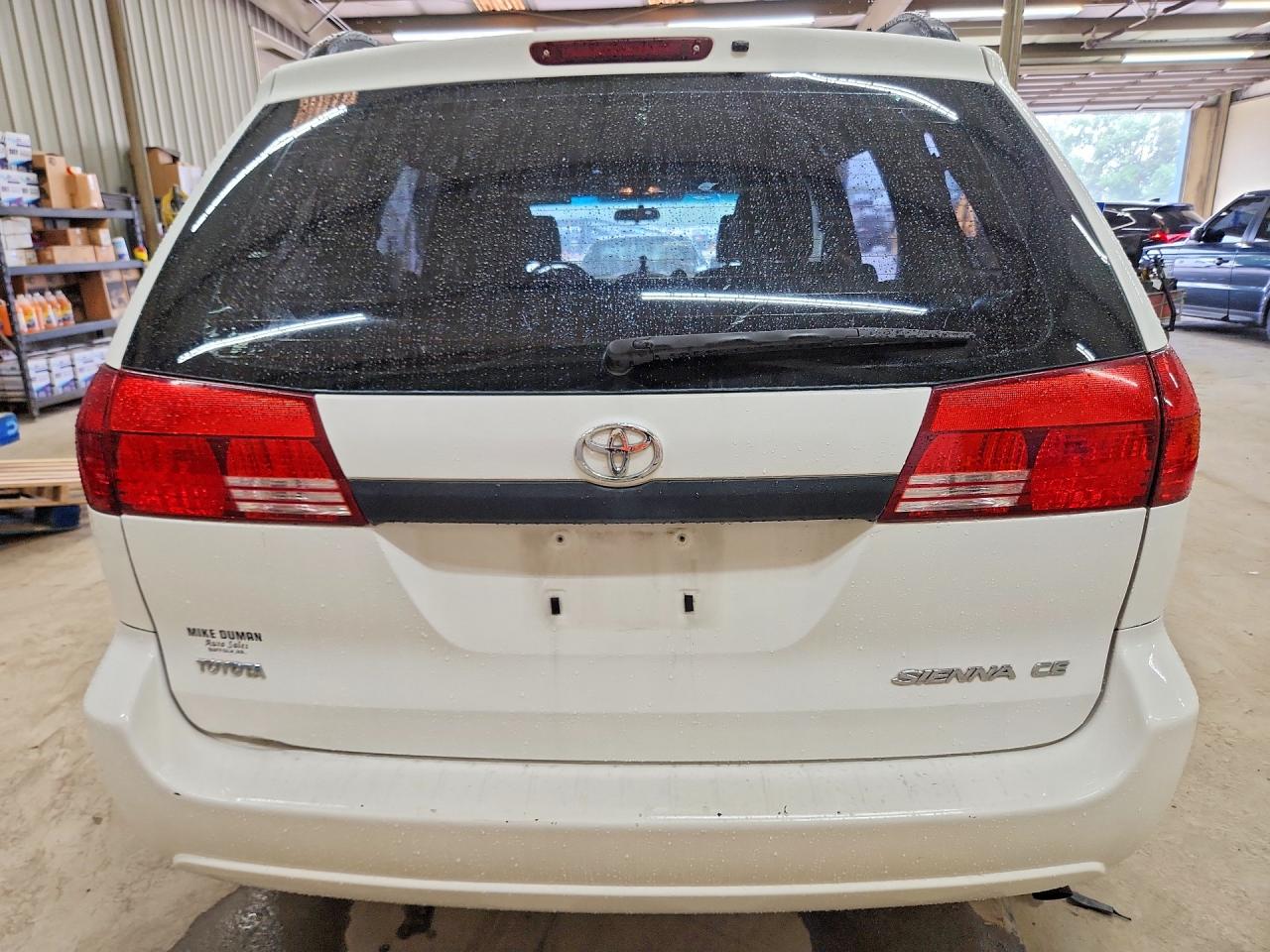 2005 TOYOTA SIENNA