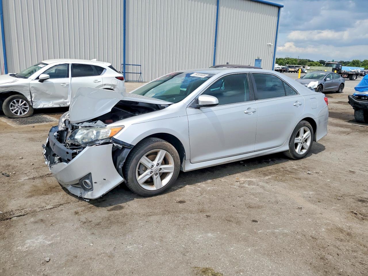 2013 TOYOTA CAMRY