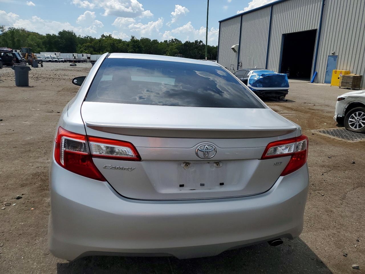 2013 TOYOTA CAMRY