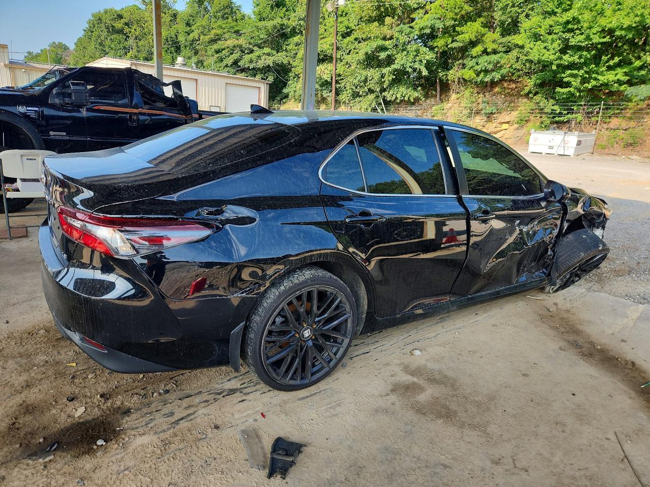 2024 TOYOTA CAMRY