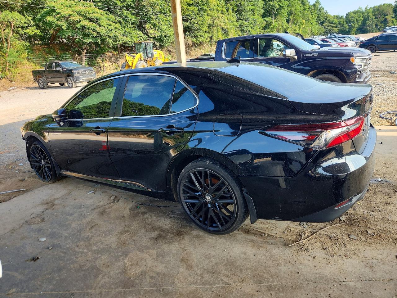 2024 TOYOTA CAMRY