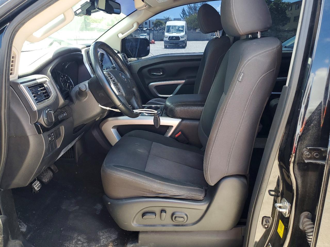 2021 NISSAN TITAN