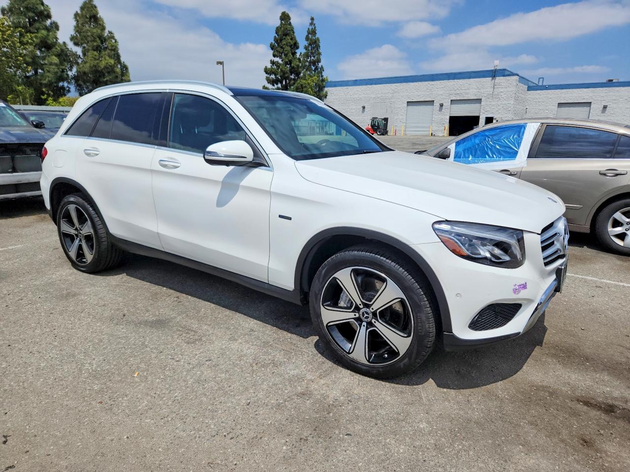 2019 MERCEDES-BENZ GLC-CLASS