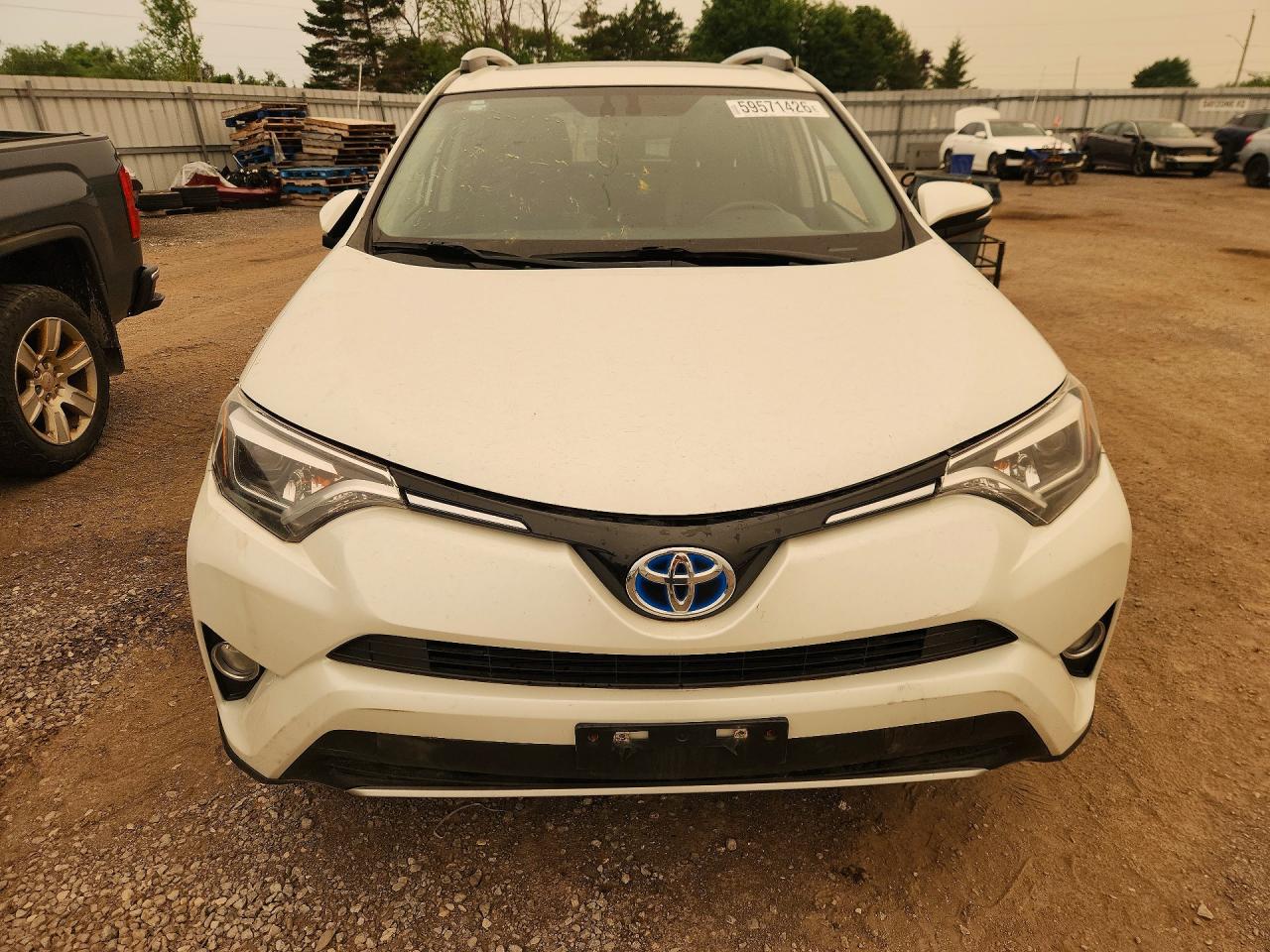 2016 TOYOTA RAV4
