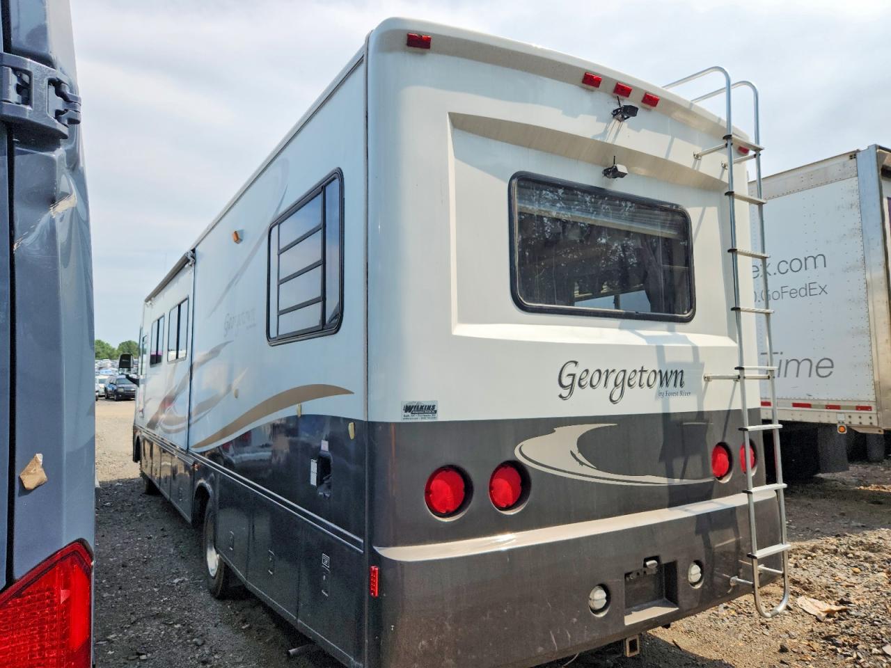 2003 FORD F550
