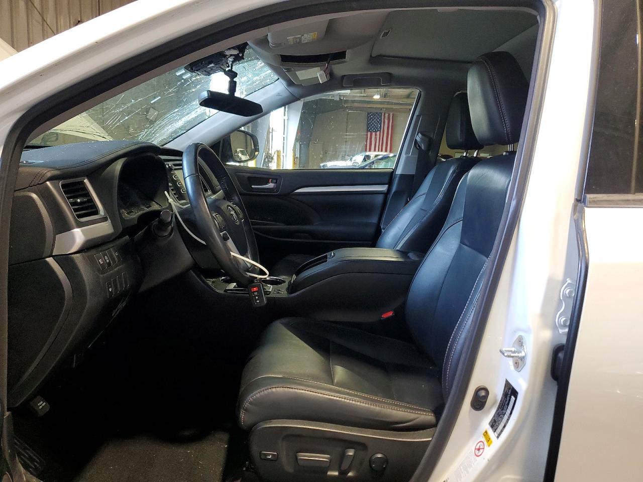 2017 TOYOTA HIGHLANDER