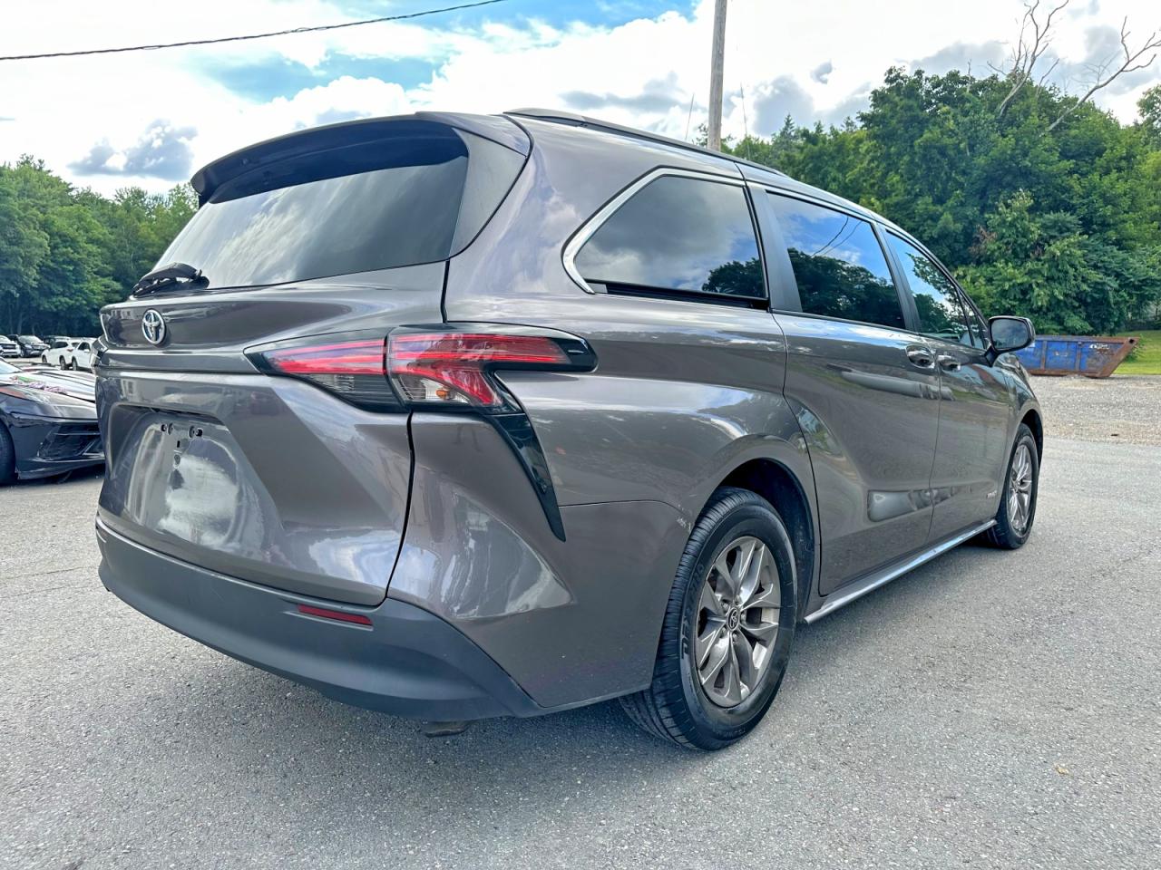 2021 TOYOTA SIENNA