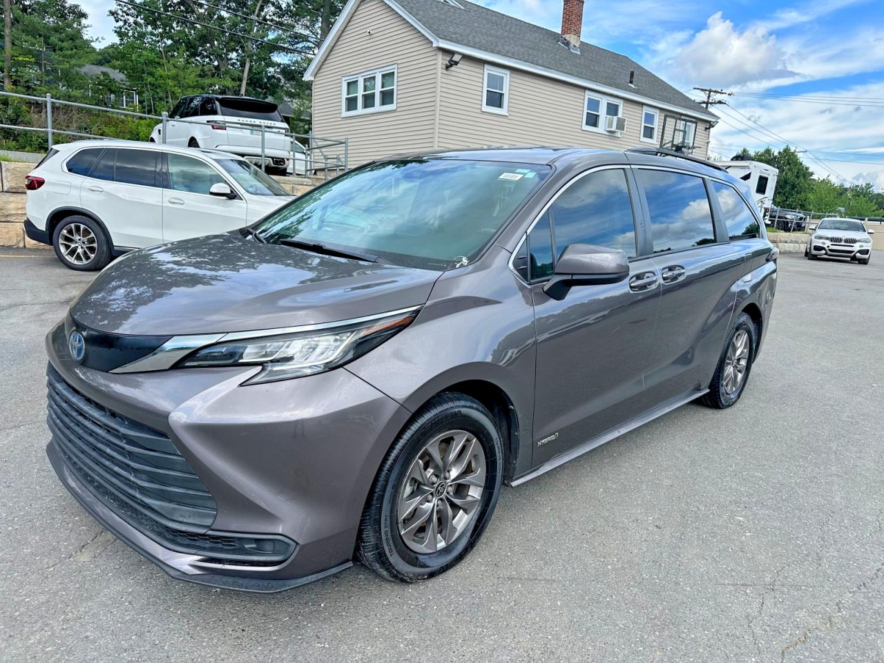 2021 TOYOTA SIENNA