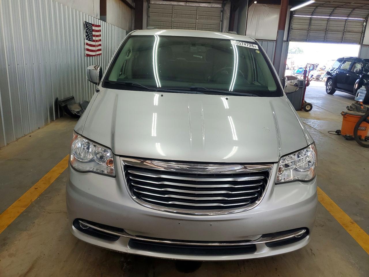 2012 CHRYSLER MINIVAN