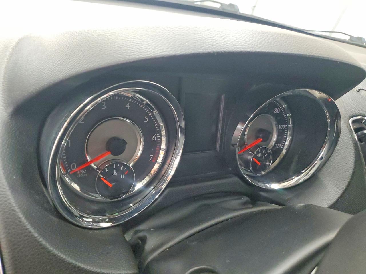 2012 CHRYSLER MINIVAN