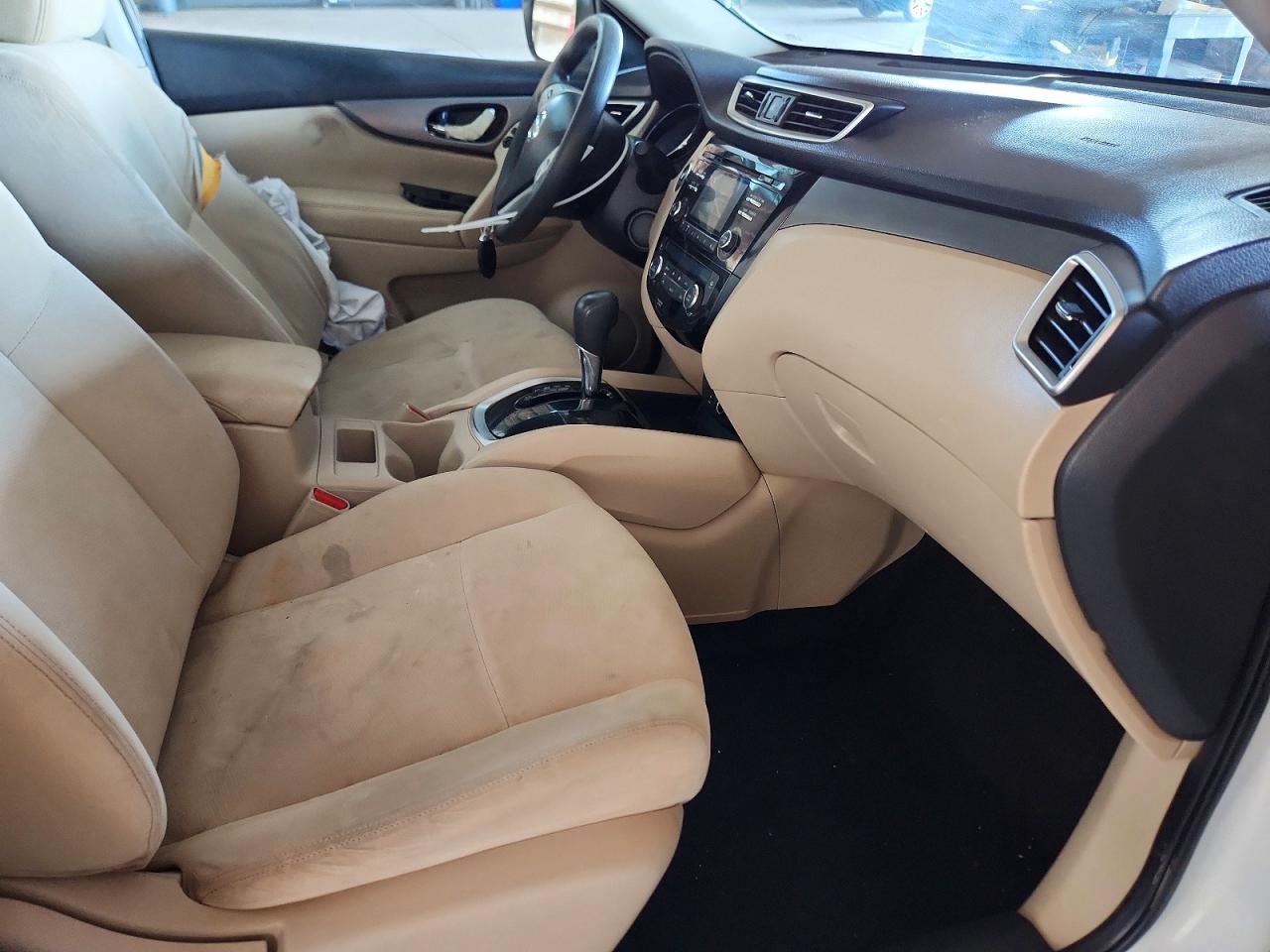 2016 NISSAN ROGUE