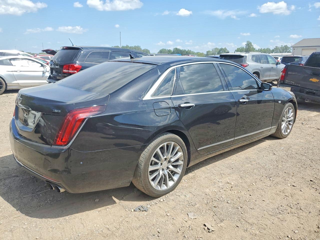 2017 CADILLAC CT6