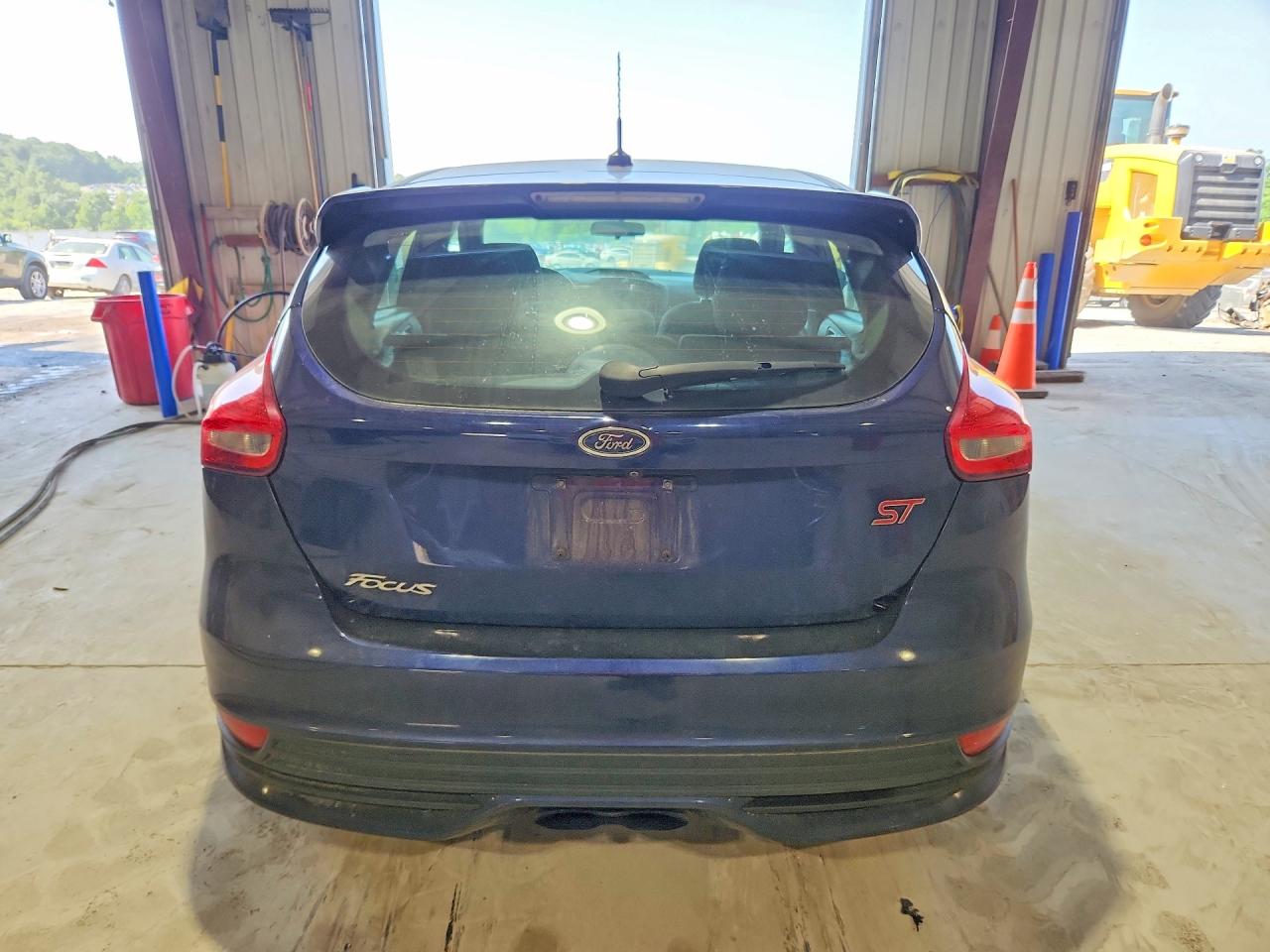 2017 FORD FOCUS