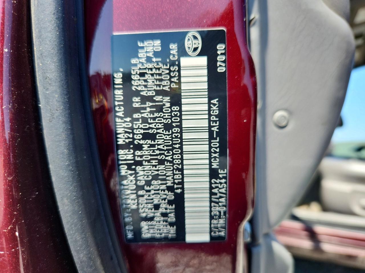 2004 TOYOTA AVALON
