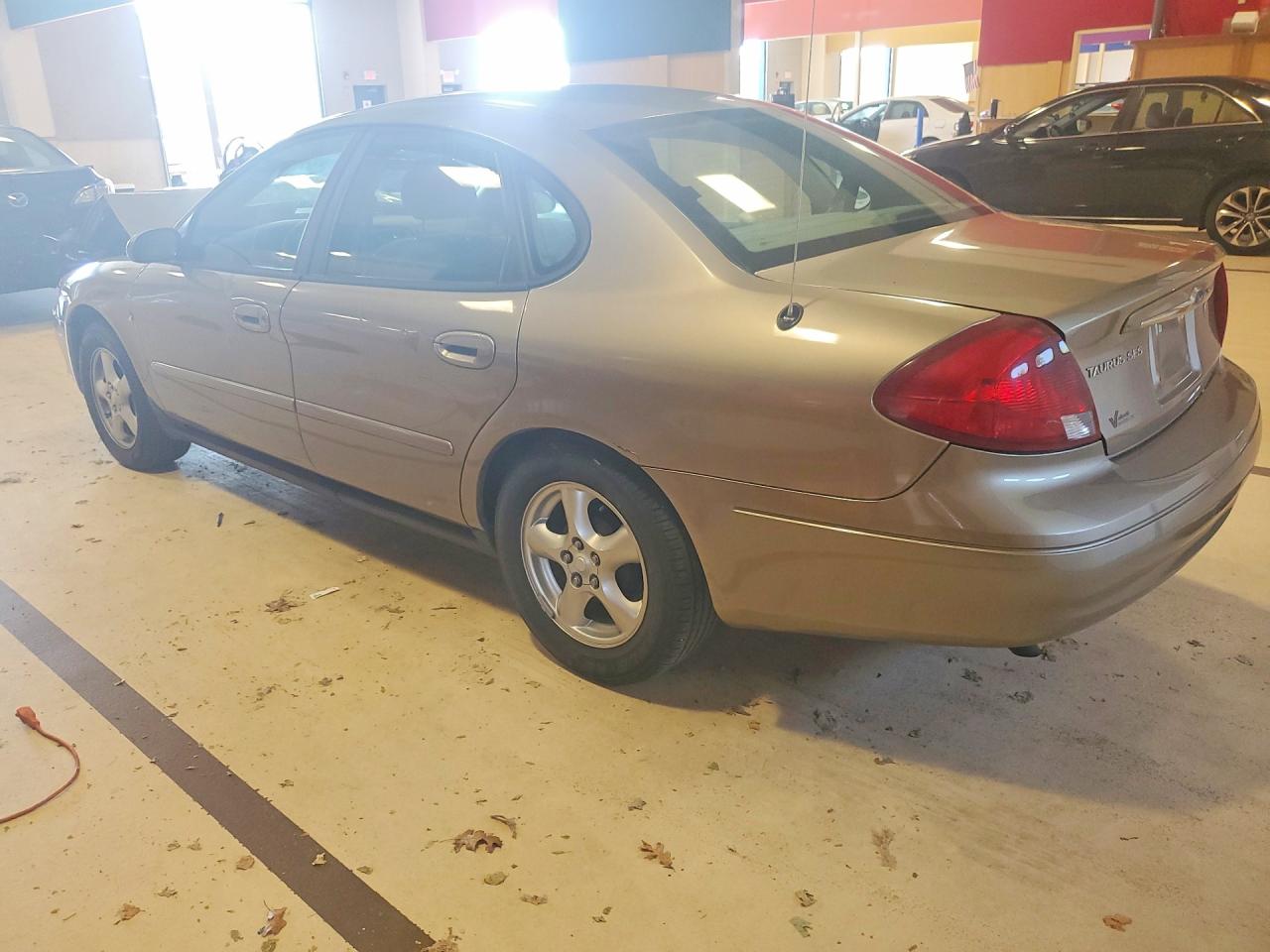 2002 FORD TAURUS