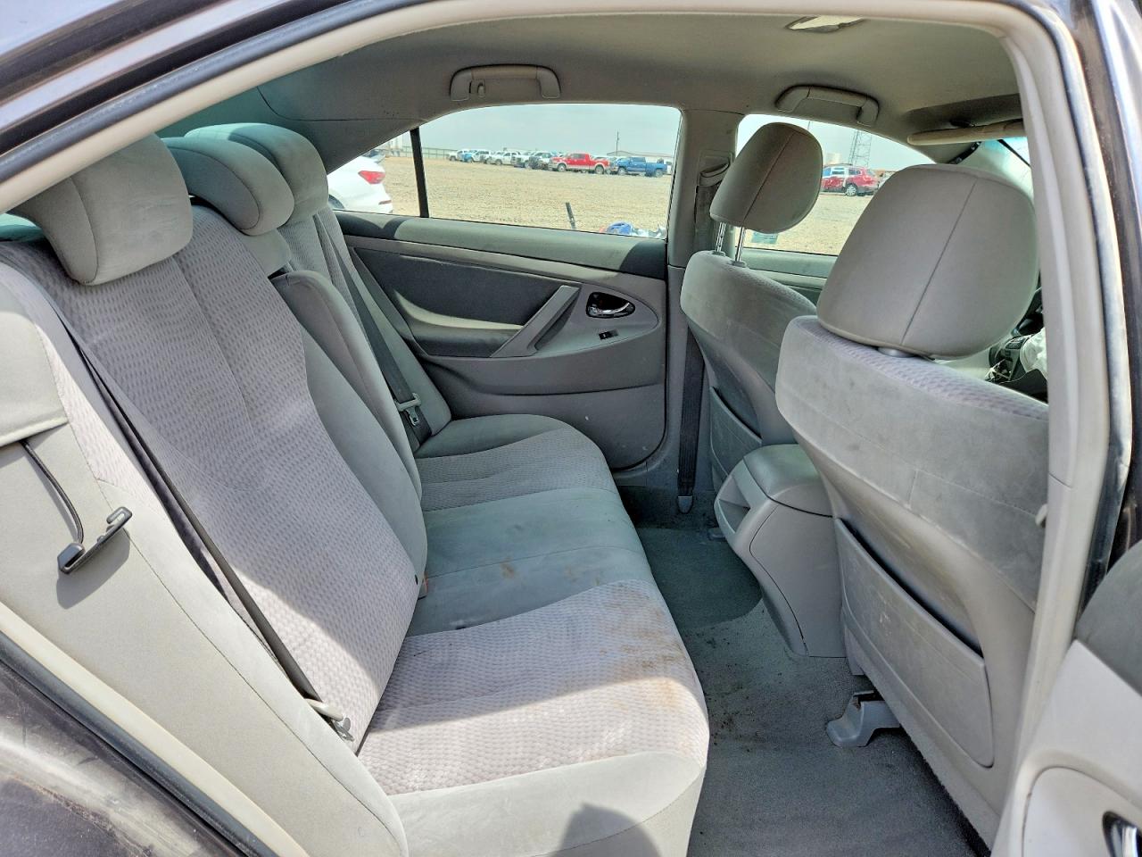 2011 TOYOTA CAMRY
