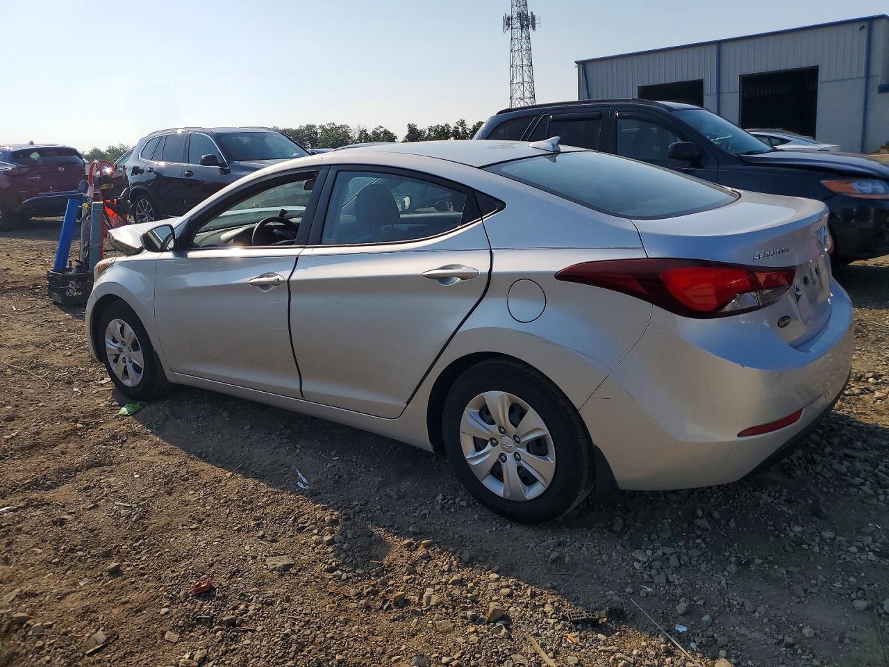2016 HYUNDAI ELANTRA