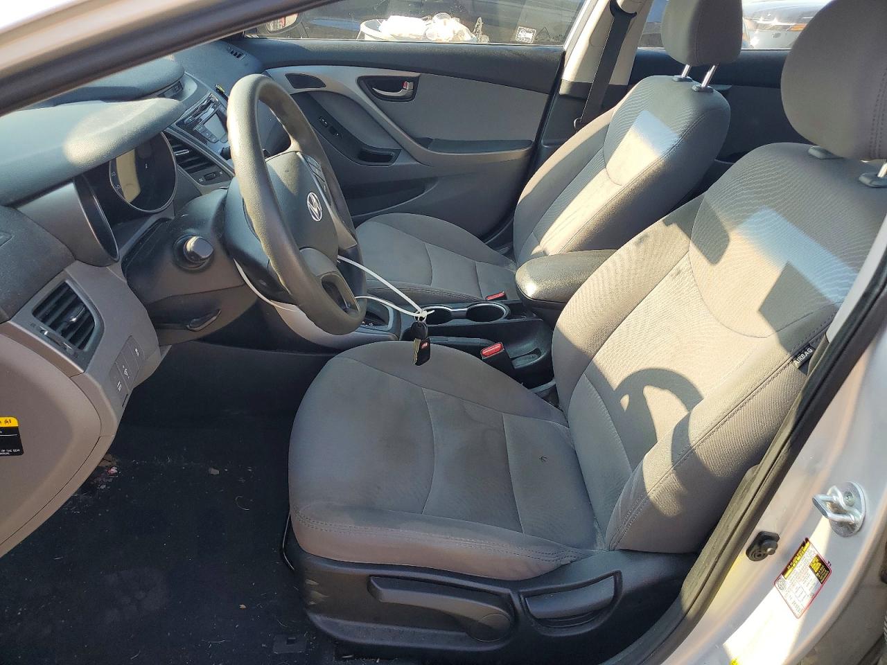 2016 HYUNDAI ELANTRA