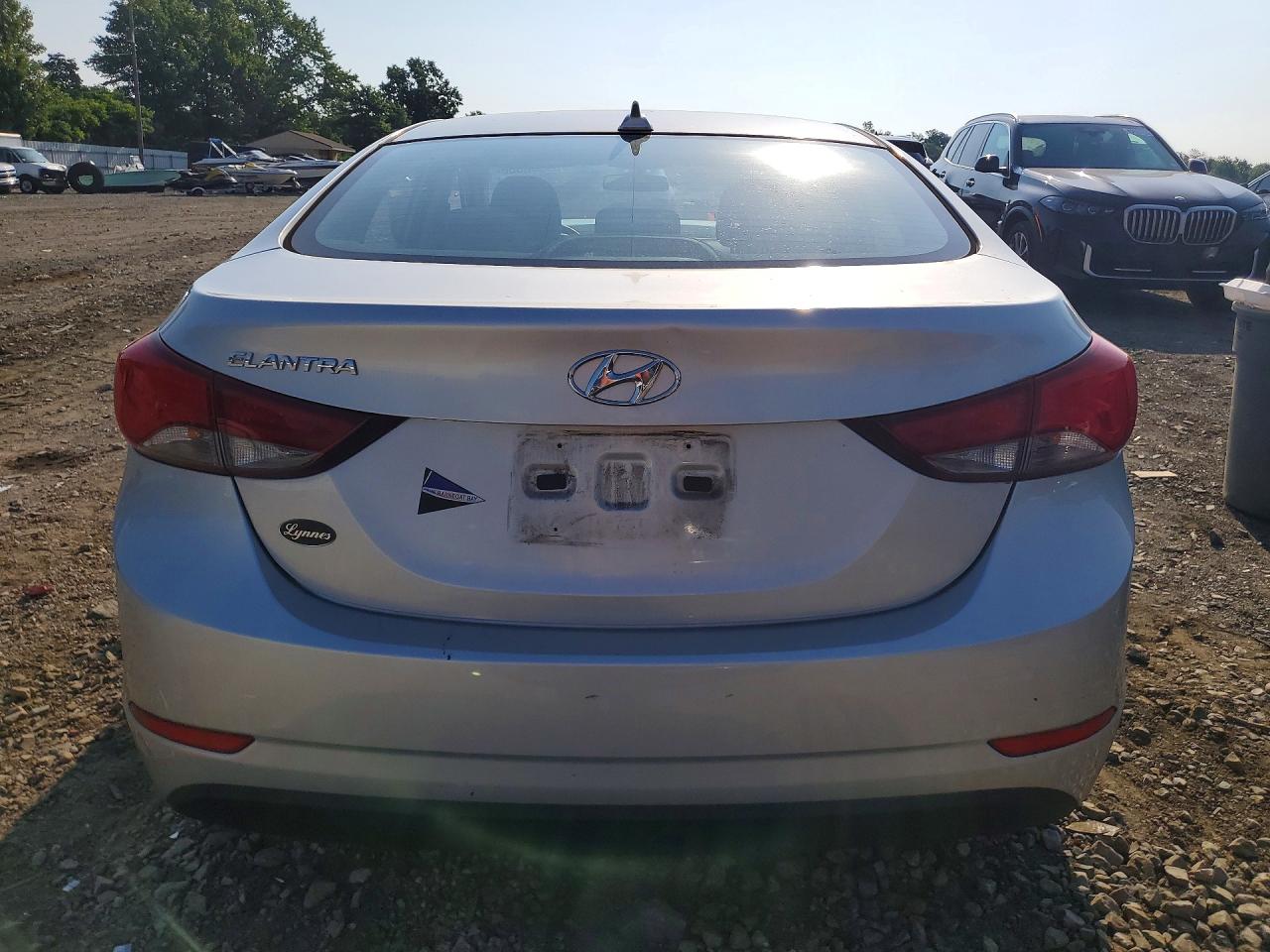 2016 HYUNDAI ELANTRA