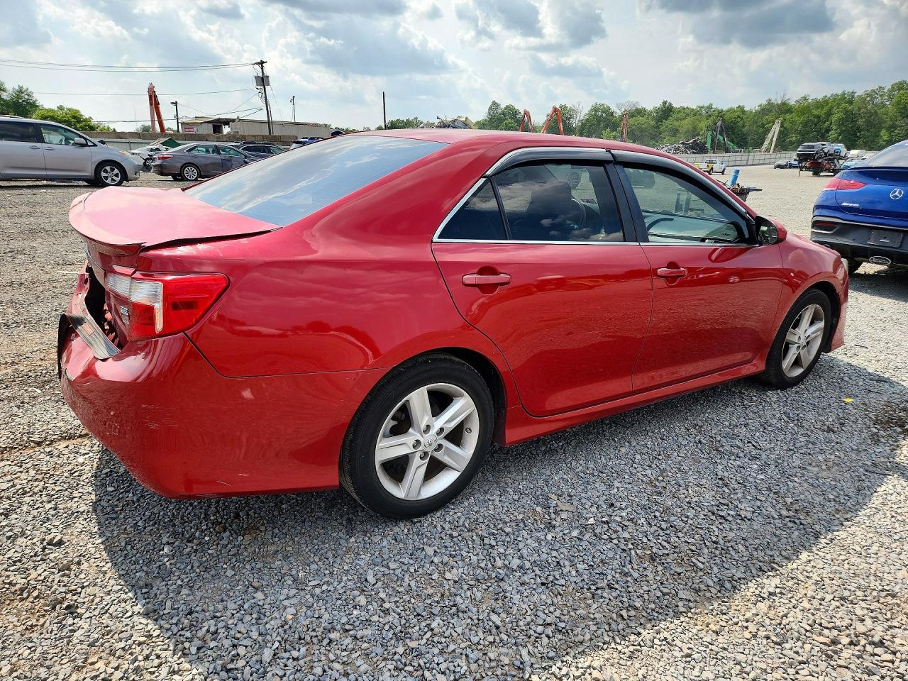 2013 TOYOTA CAMRY