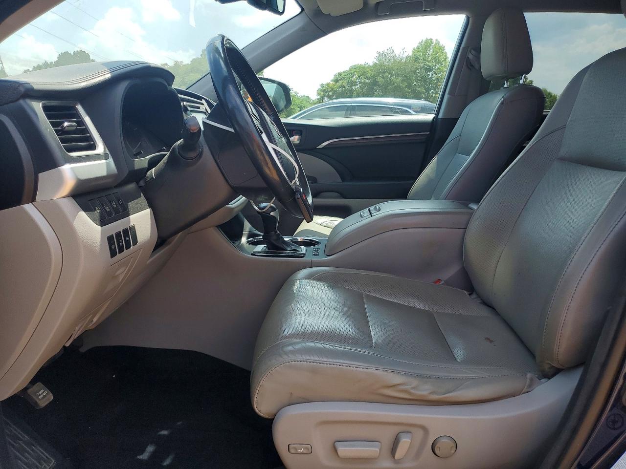2015 TOYOTA HIGHLANDER