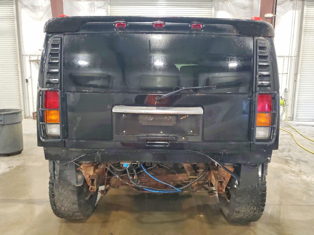 2003 HUMMER H2