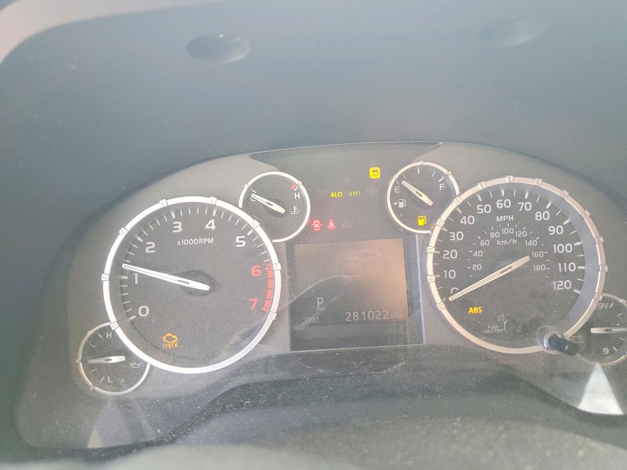 2014 TOYOTA TUNDRA