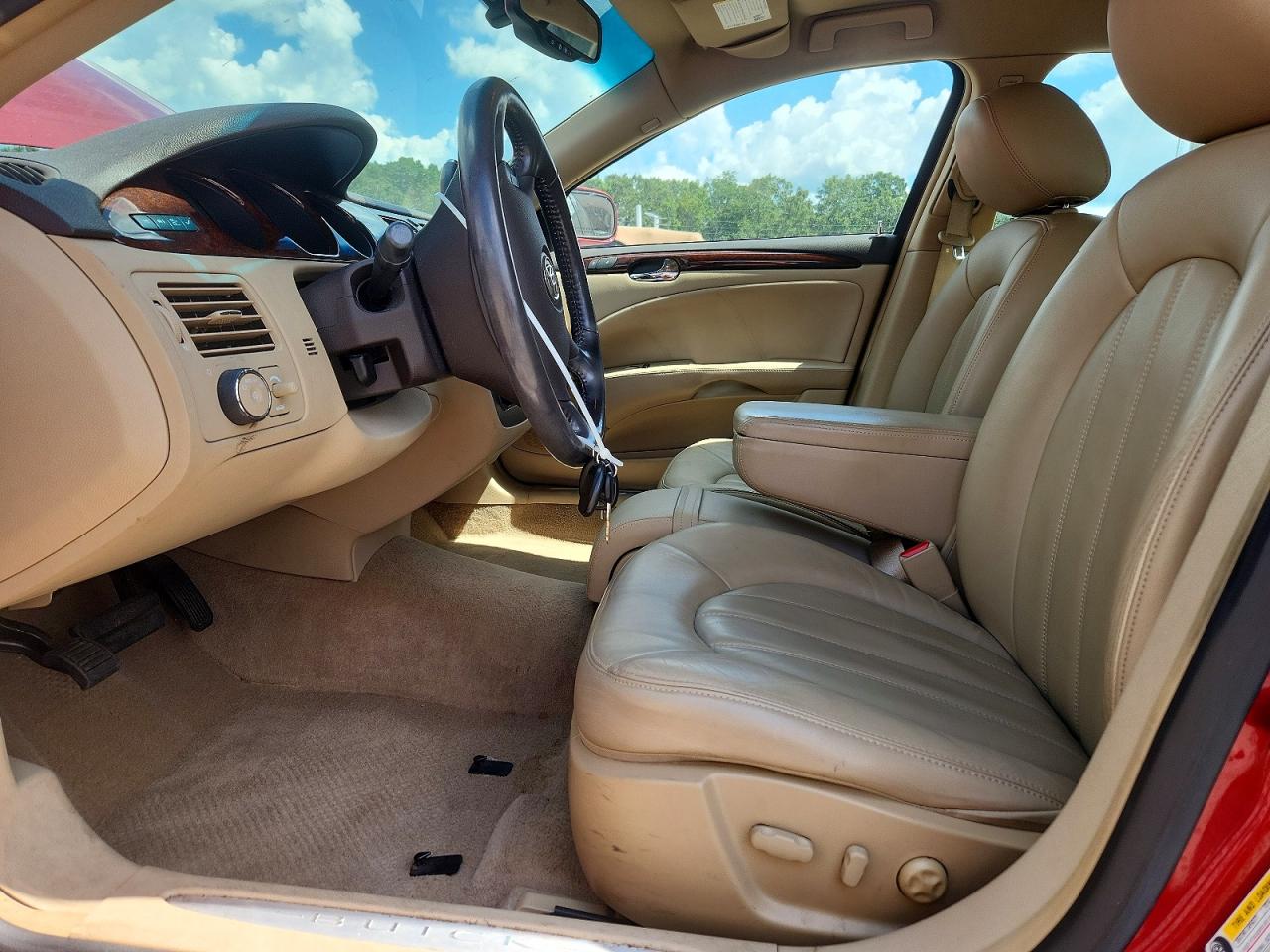 2010 BUICK LUCERNE