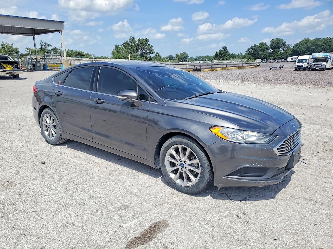 2017 FORD FUSION