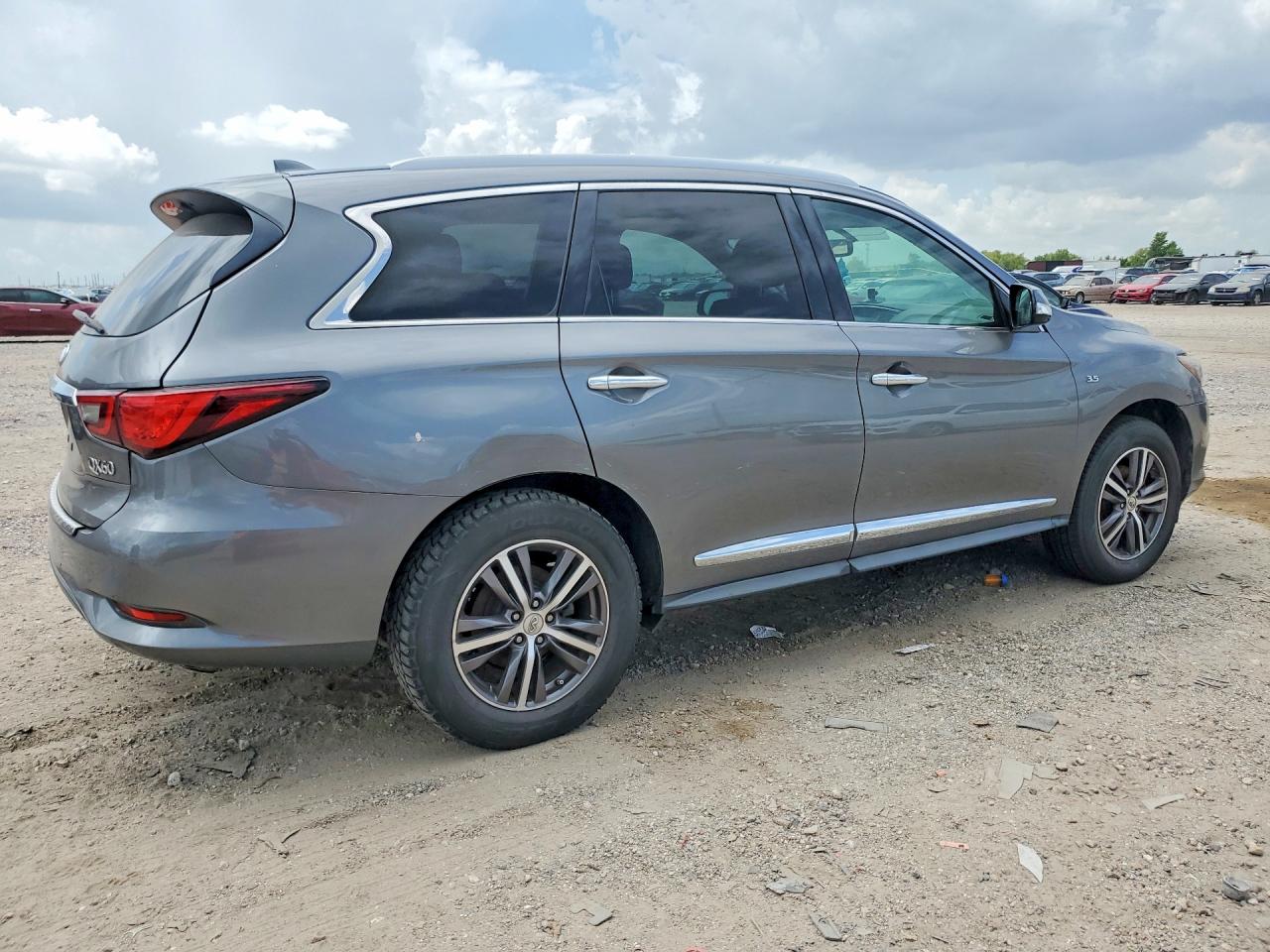 2018 INFINITI QX60 BASE