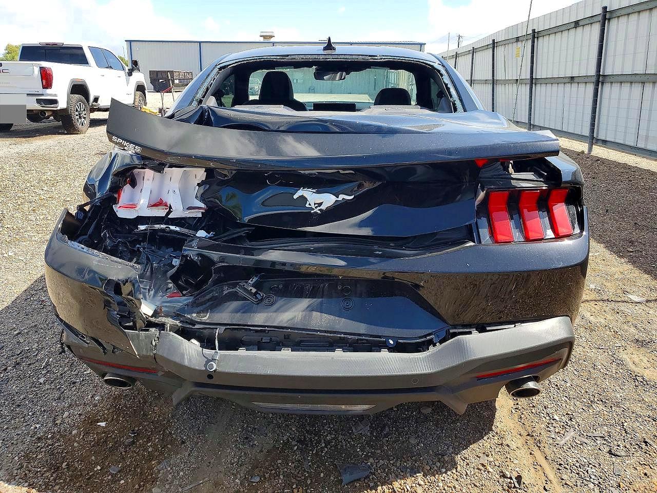 2025 FORD MUSTANG