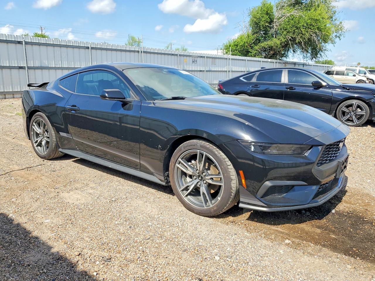 2025 FORD MUSTANG