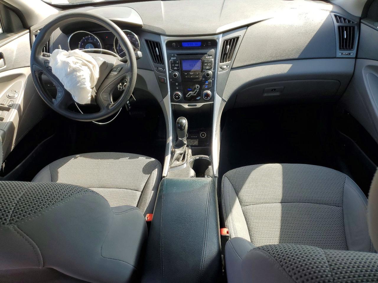 2011 HYUNDAI SONATA