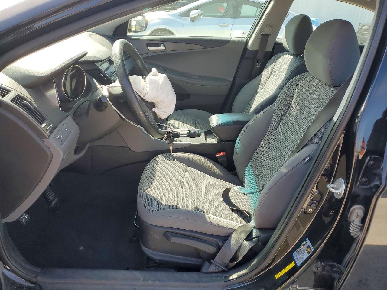 2011 HYUNDAI SONATA