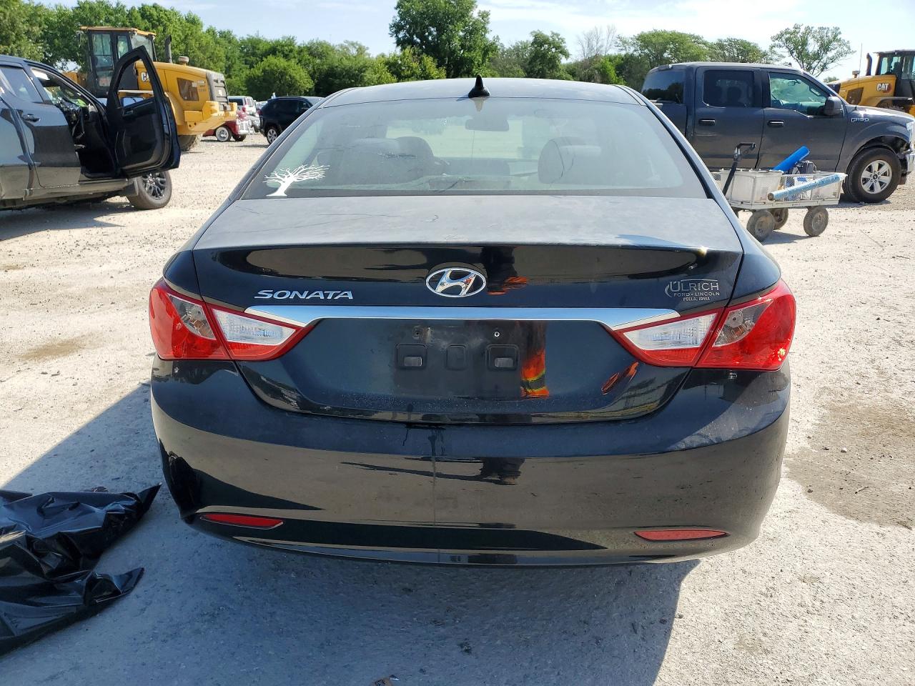2011 HYUNDAI SONATA