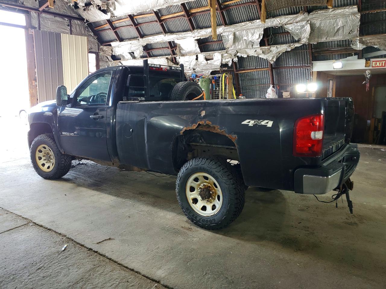 2011 CHEVROLET SILVERADO