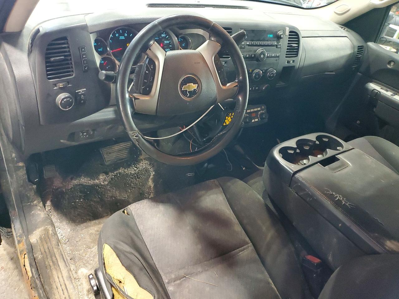 2011 CHEVROLET SILVERADO