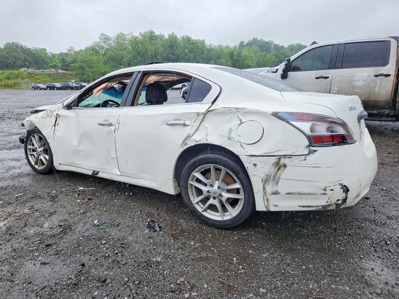 2014 NISSAN MAXIMA