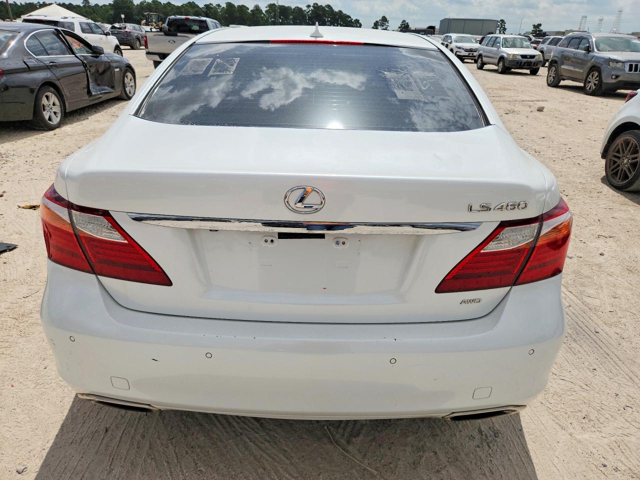 2012 LEXUS LS460