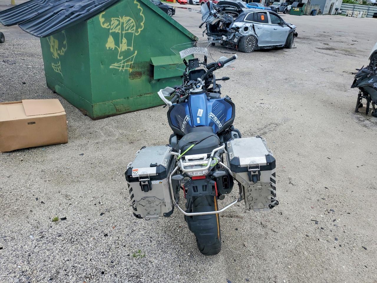 2023 BMW MOTORCYCLE