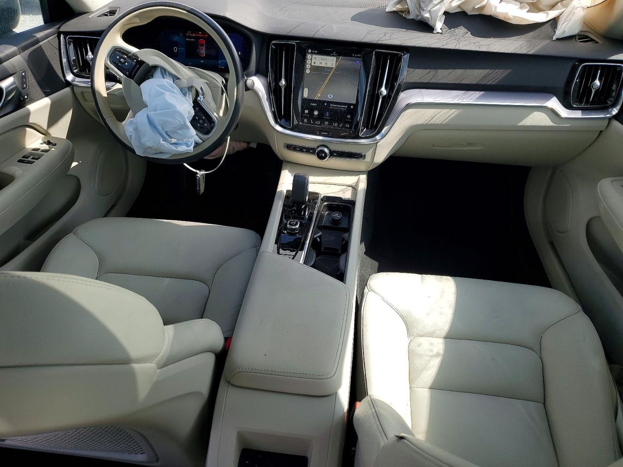 2025 VOLVO S60