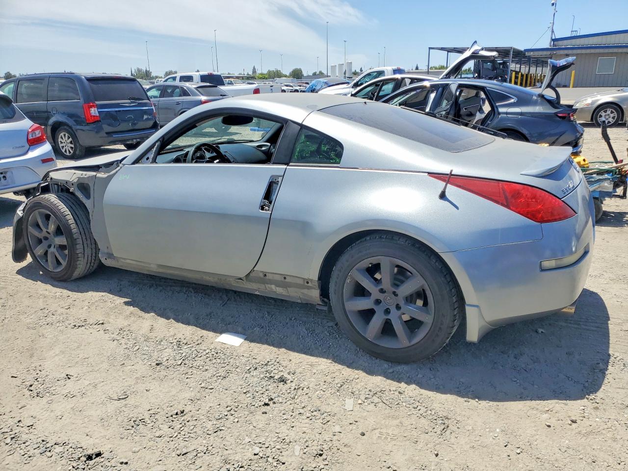 2004 NISSAN 350Z